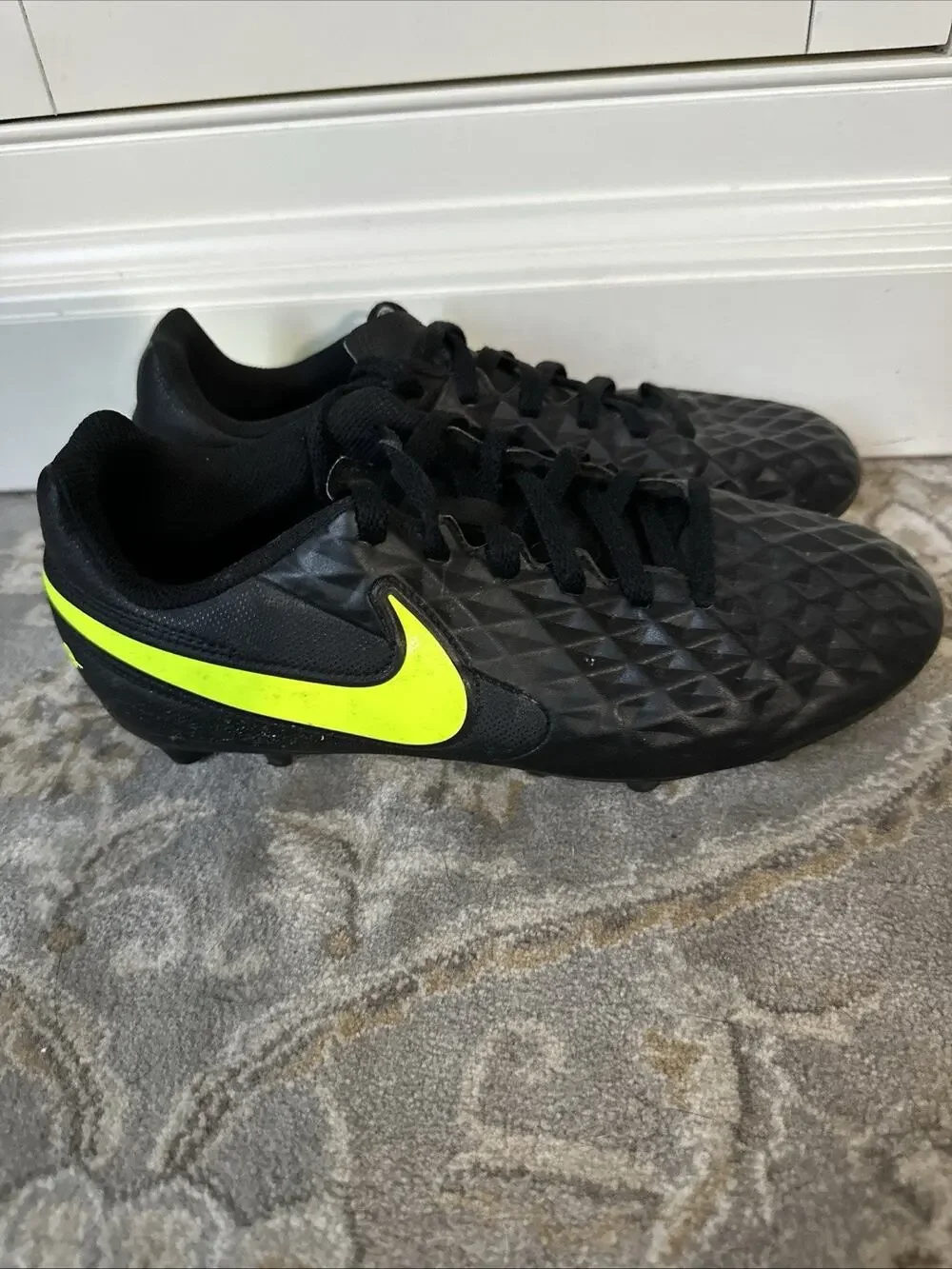 Nike Tiempo Youth Soccer Cleats, Size 5.5, Black/Neon Yellow